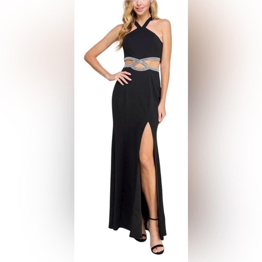 NWT SPEECHLESS SZ 3 Juniors Embellished Cut Out Sheath Dress